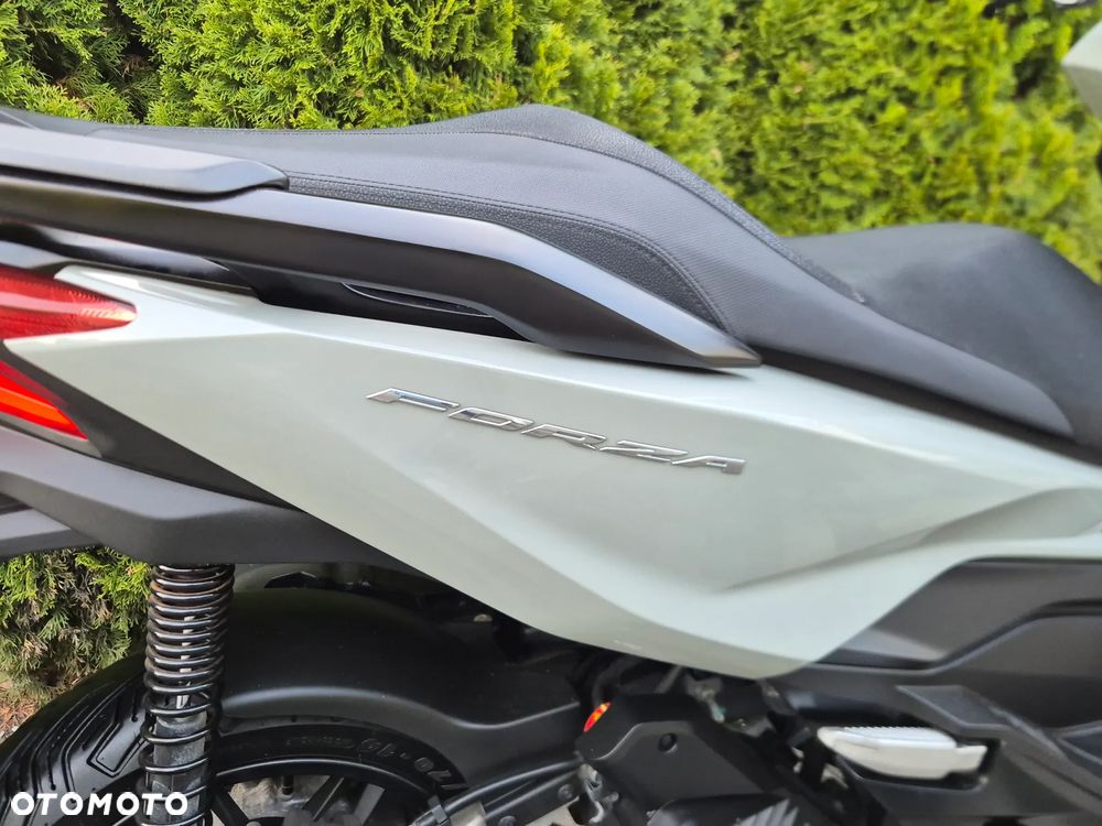 Honda NSS - 11