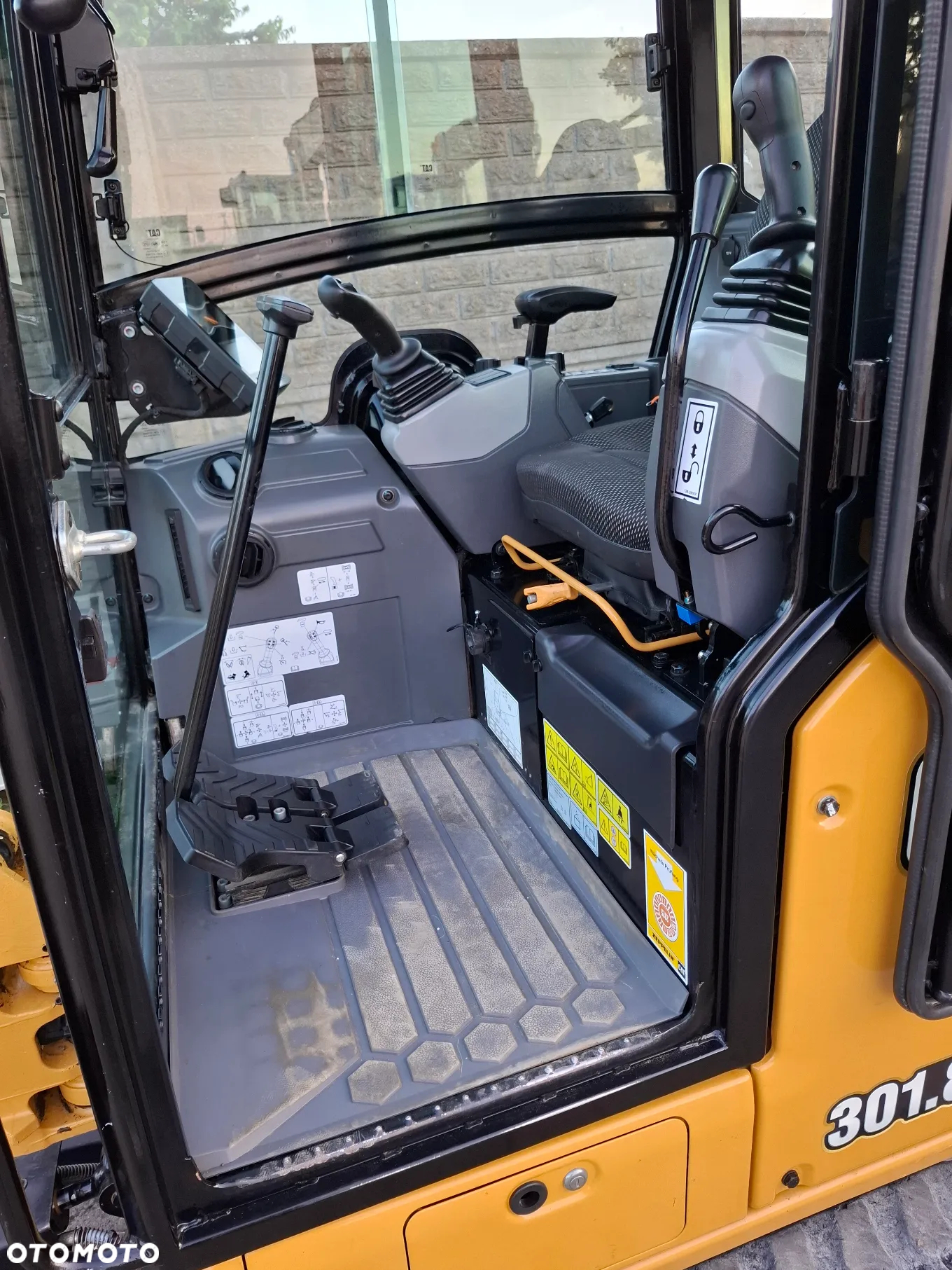 Caterpillar 301.8 05A - 24