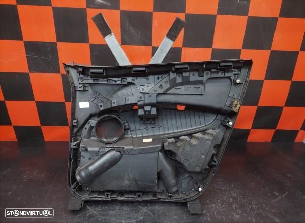 Quartela Frente Esquerda Fiat Doblo Cargo (223_) - 2