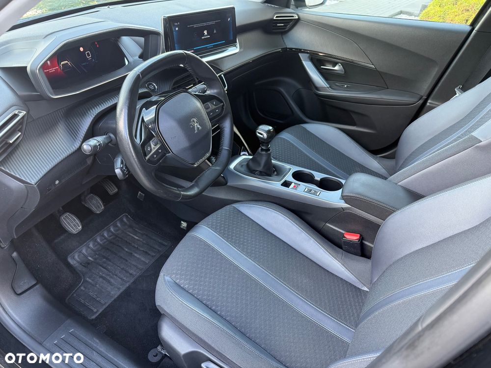 Peugeot 2008 TURBO 100 Allure - 5