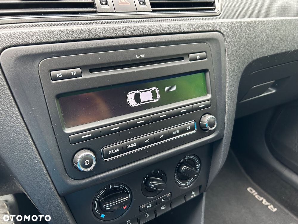 Skoda RAPID 1.2 TSI Ambition - 15