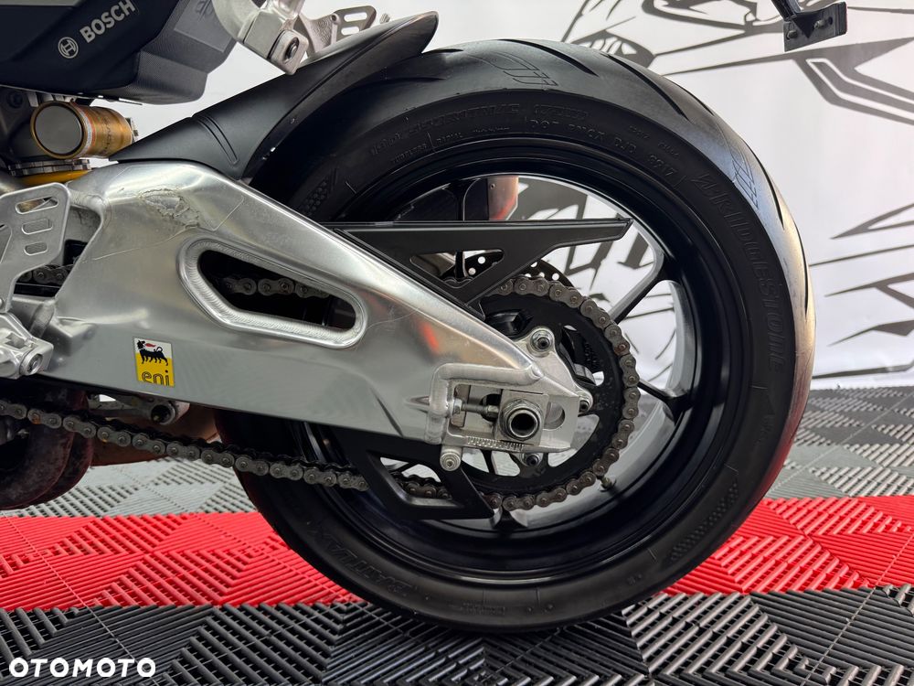 Aprilia Tuono - 16