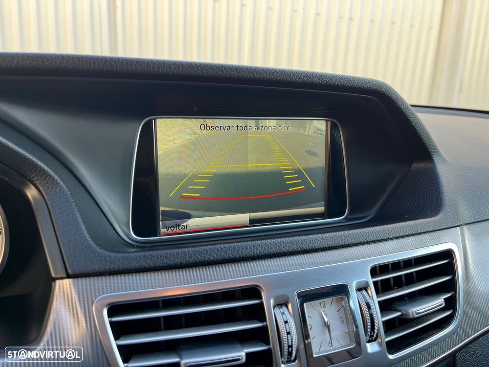 Mercedes-Benz E 300 Bluetec Hybrid Avantgarde - 25