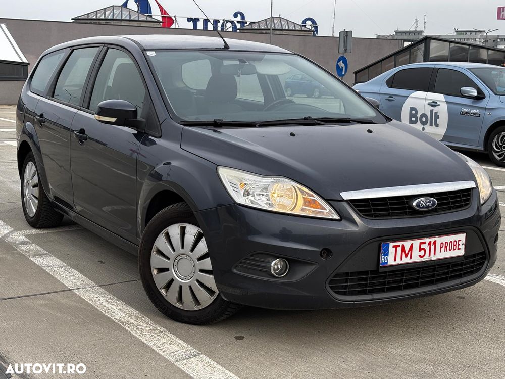 Ford Focus Turnier 1.6 TDCi ECOnetic 88g Start-Stopp-Sy Titanium - 2