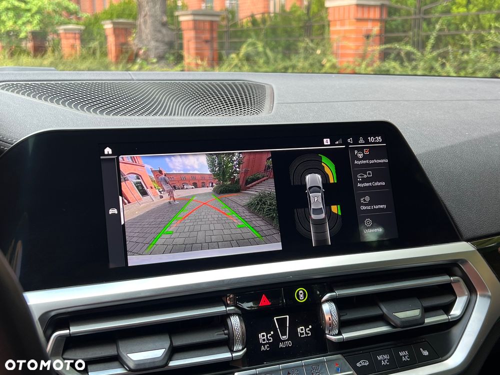 BMW Seria 3 M340i xDrive - 13