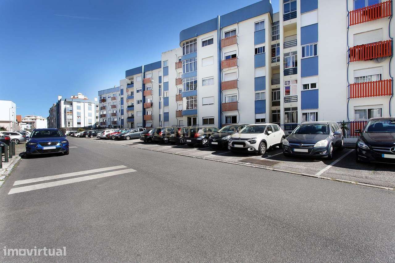 R E S E R V A D O - Apartamento T1 transformado em T2 em zona tranquil - Grande imagem: 2/20