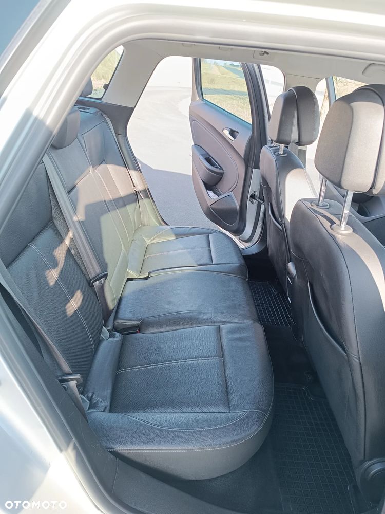Opel Astra 2.0 CDTI ecoFLEX Start/Stop Exklusiv - 12