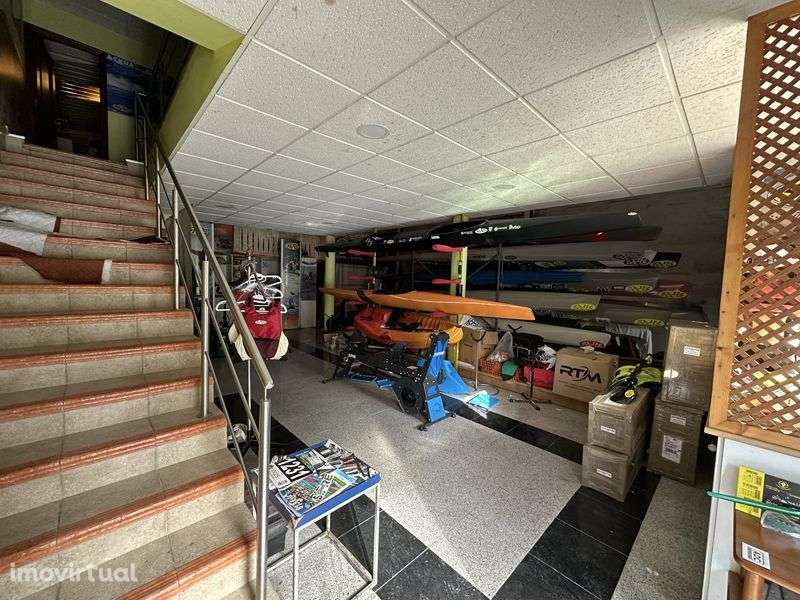 Pavilhao com 2 pisos ( ronda os 800m2) Esposende - Grande imagem: 5/9