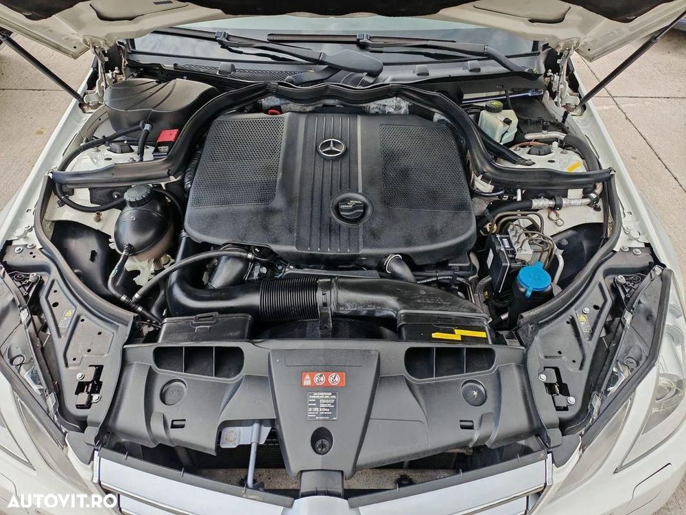 Mercedes-Benz E - 8
