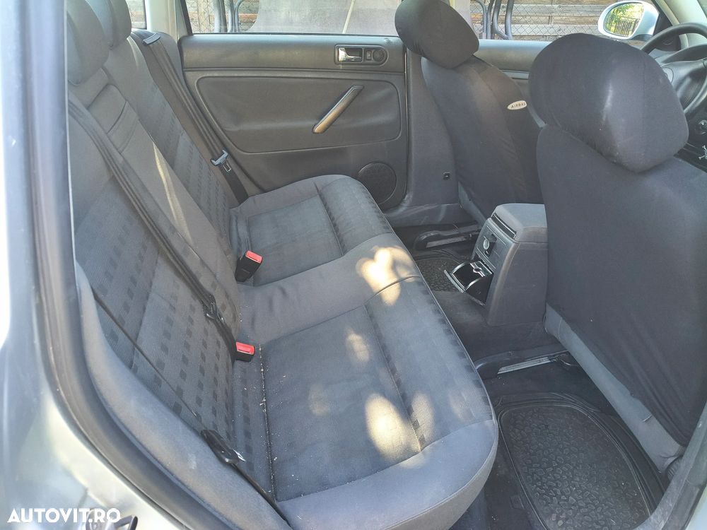 Volkswagen Passat 1.9TDI Comfortline - 10