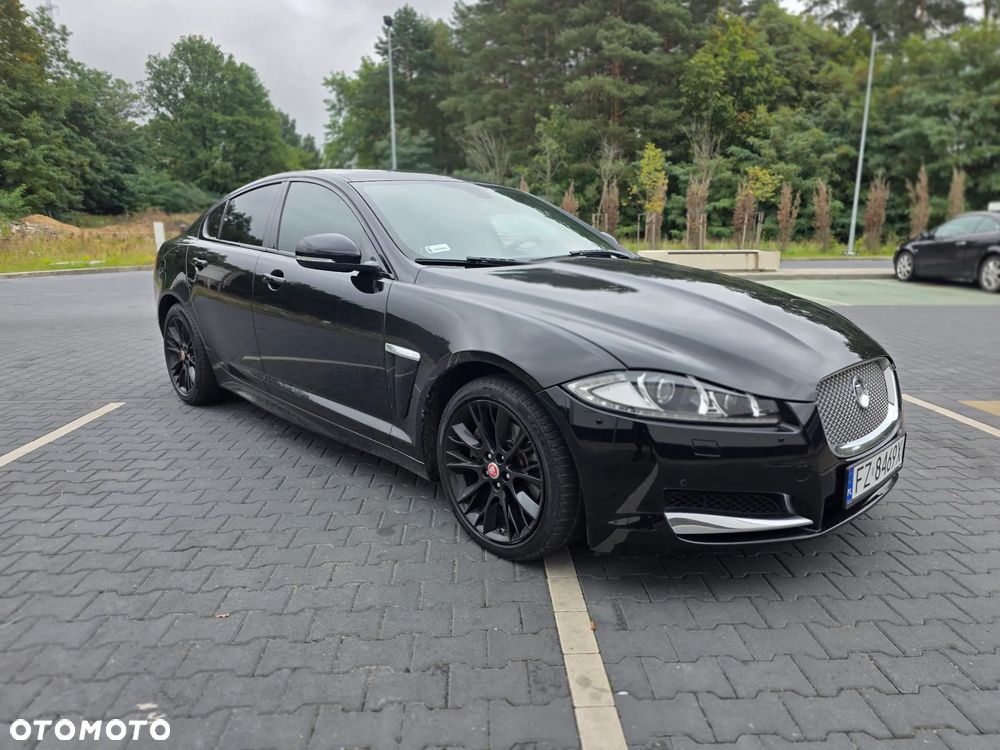 Jaguar XF 2.2 - 13