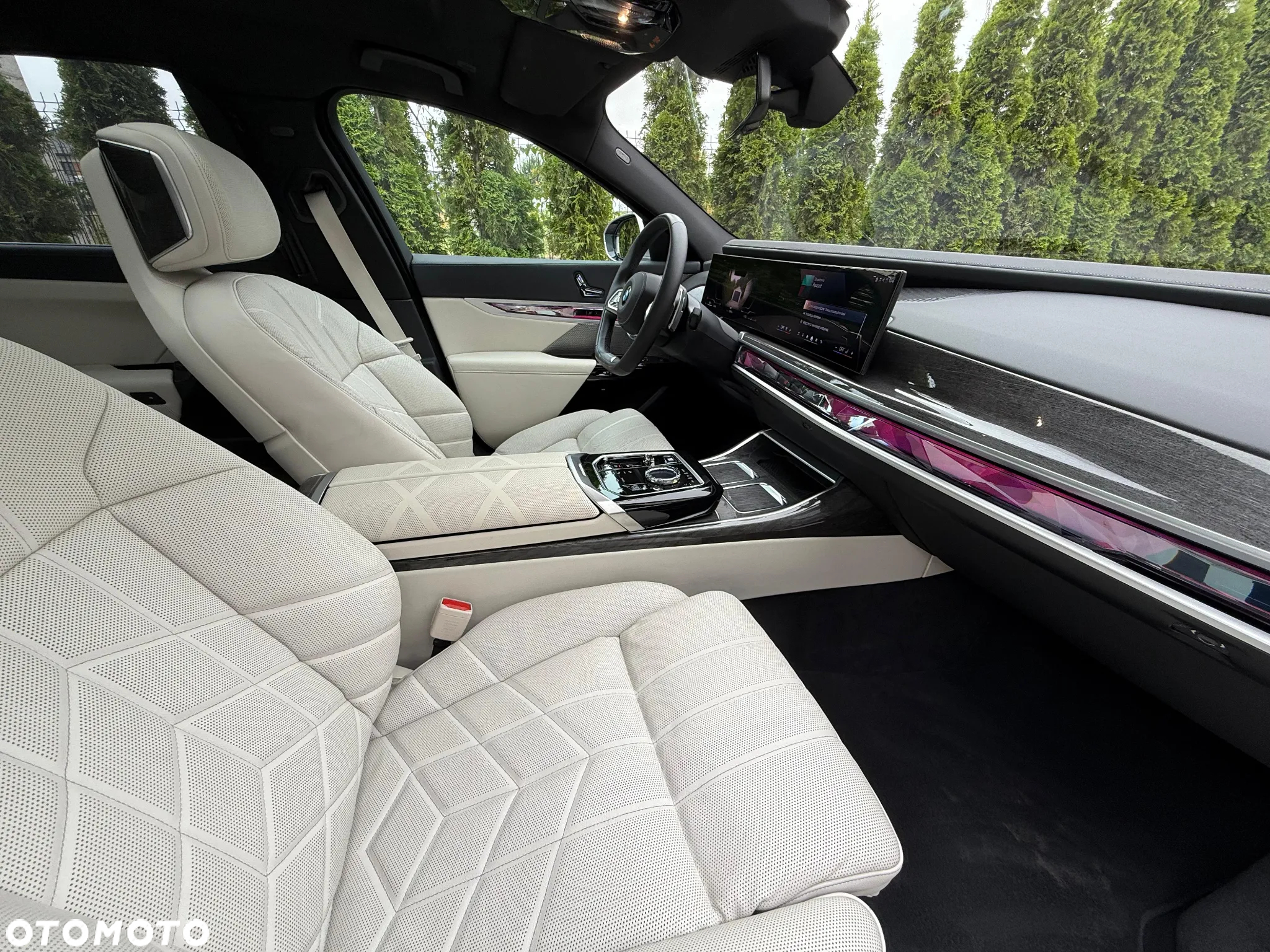 BMW Seria 7 - 10