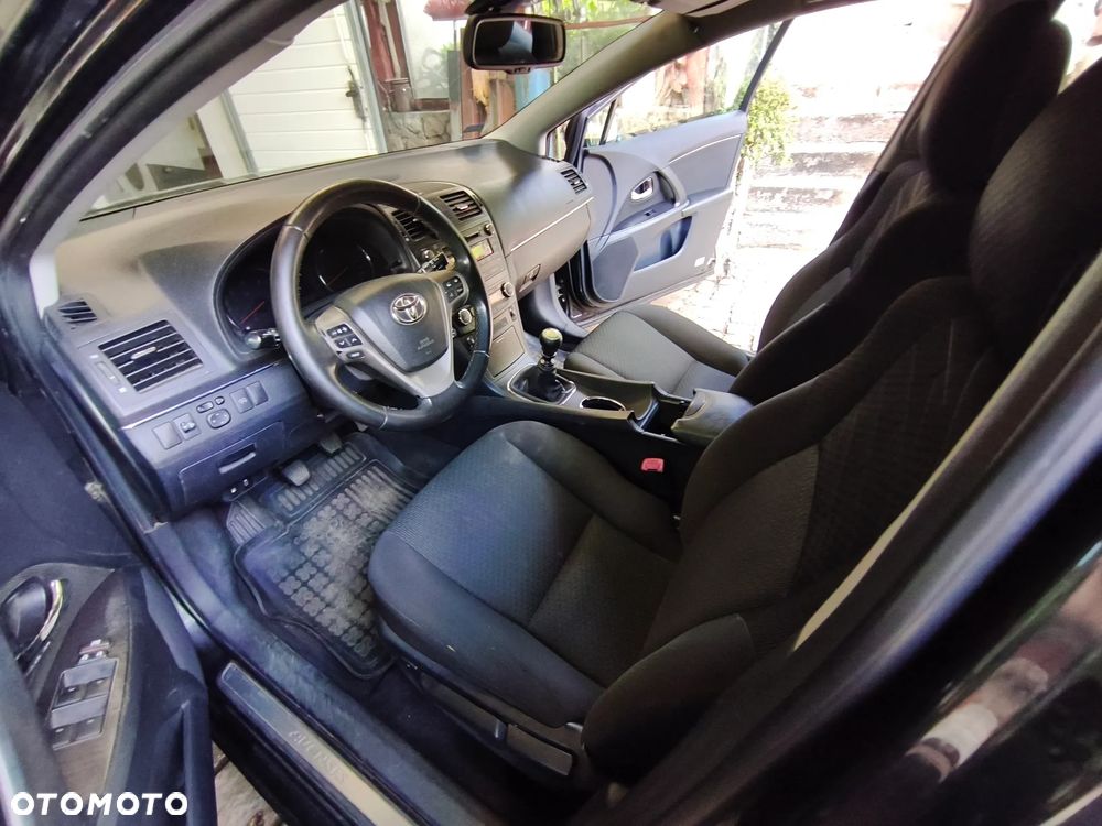 Toyota Avensis 2.0 D-4D Sol - 5