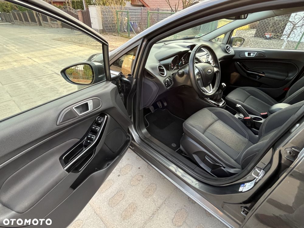 Ford Fiesta 1.0 EcoBoost S&S TITANIUM - 8