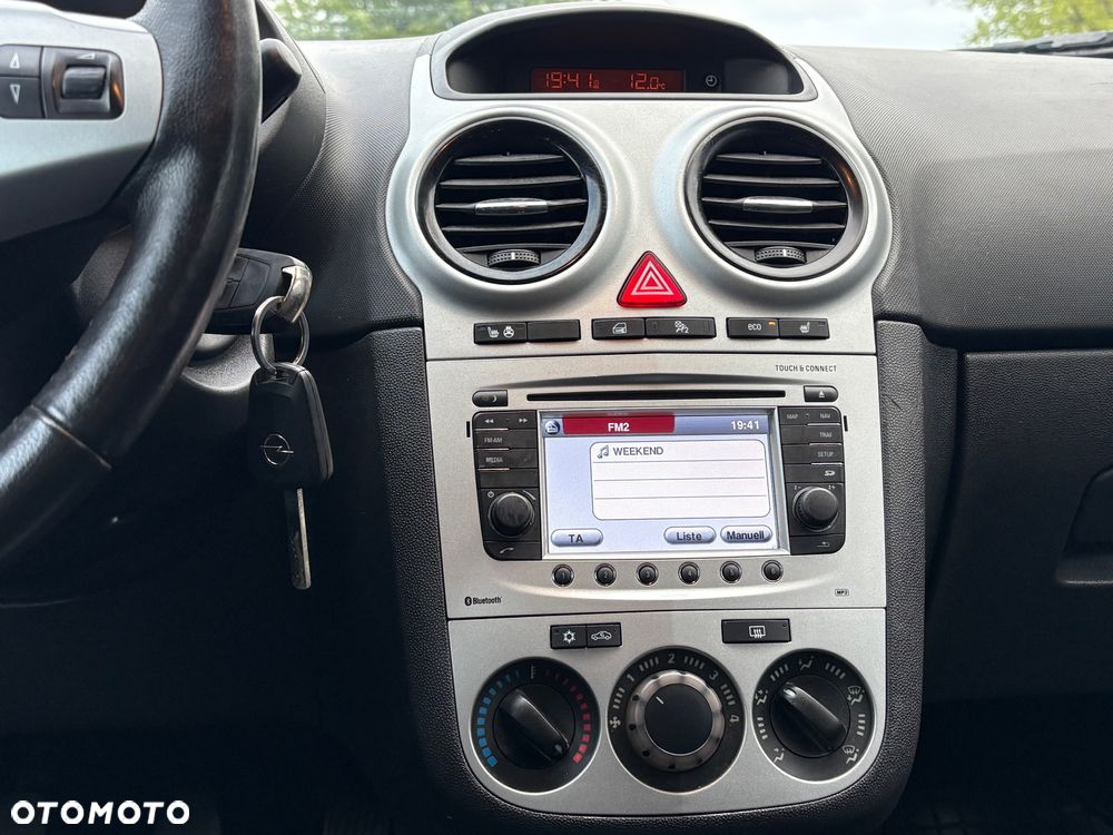Opel Corsa - 16