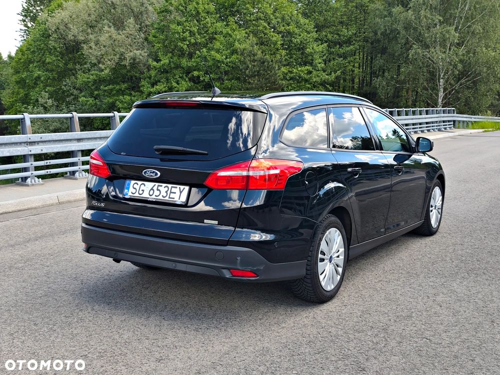 Ford Focus 1.0 EcoBoost Titanium - 4