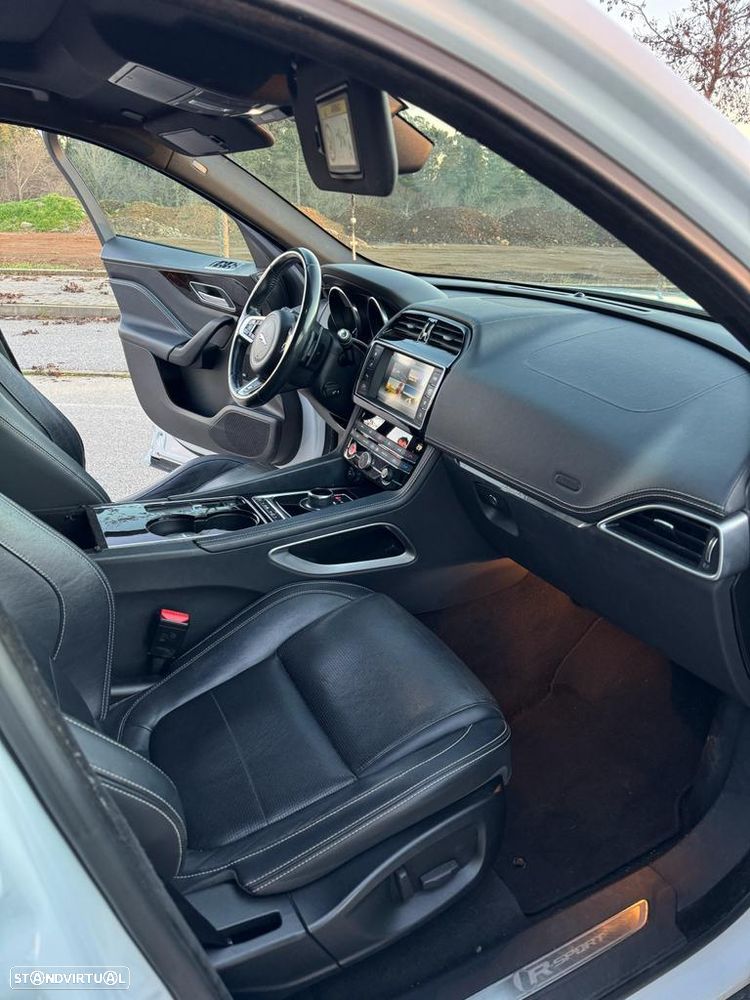 Jaguar F-Pace 20d AWD Aut. R-Sport - 7