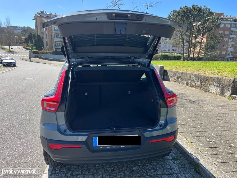 Volvo XC 40 1.5 T2 Momentum Core Geartronic - 8