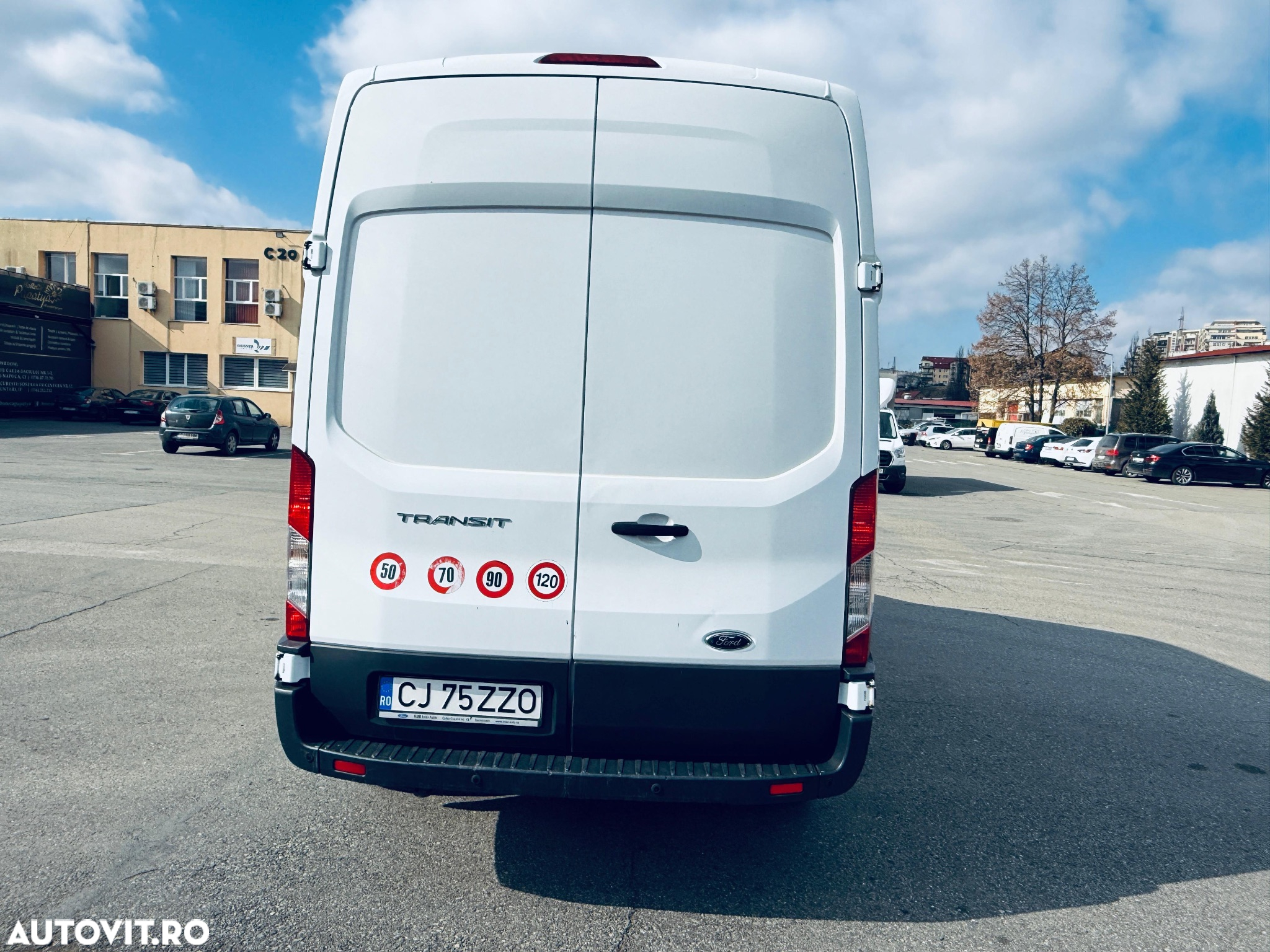 Ford Transit - 7
