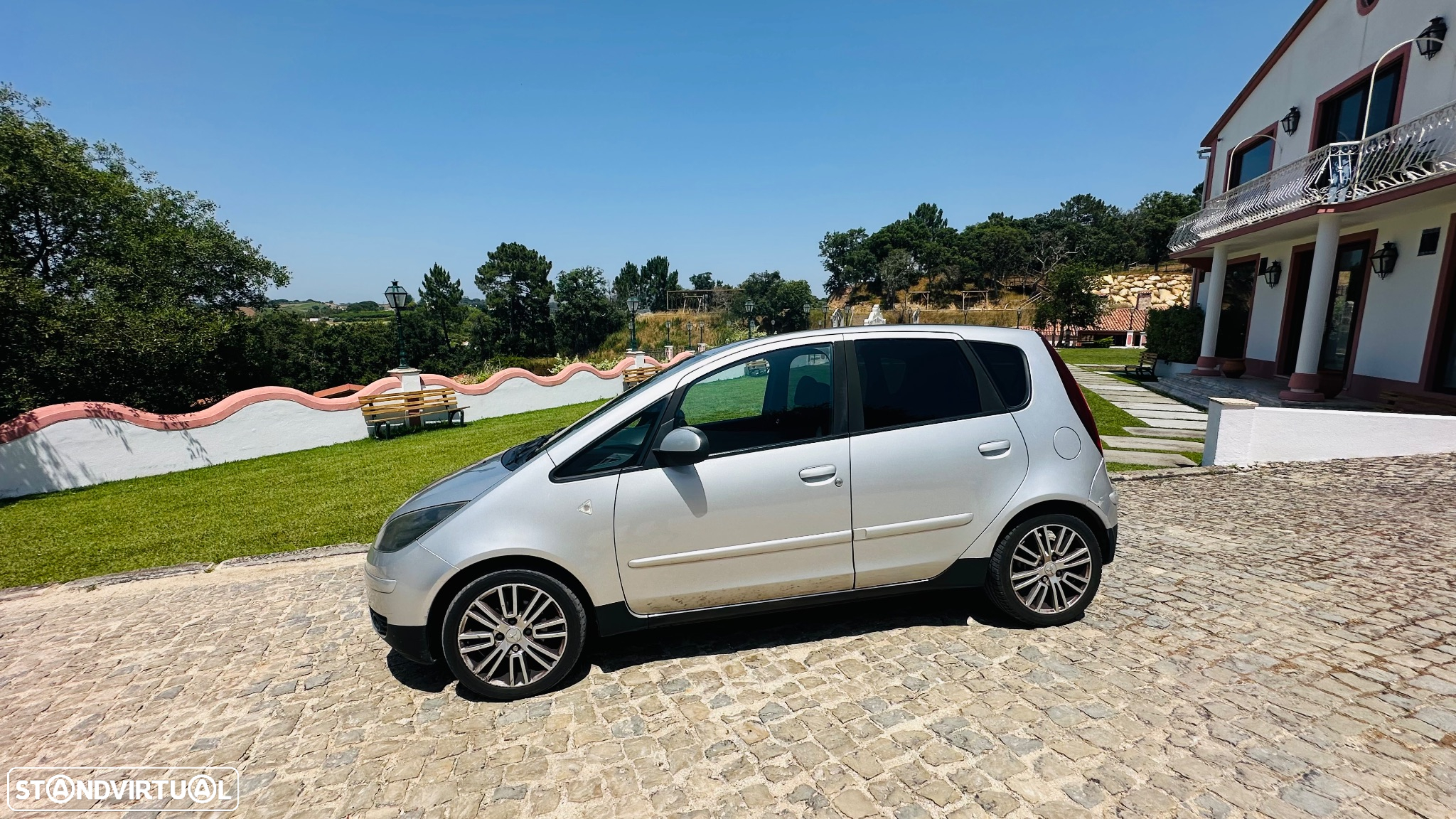 Mitsubishi Colt 1.3 Invite - 2