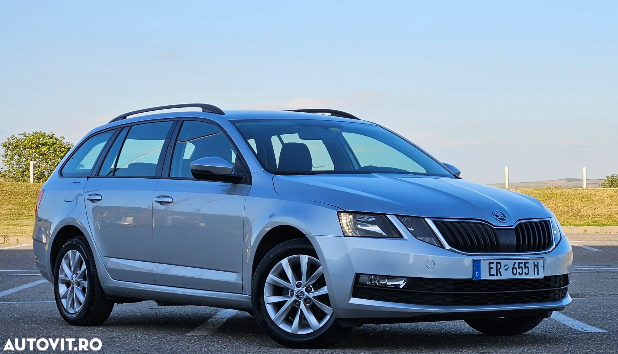 Skoda Octavia 2.0 TDI (Green tec) DSG Style - 1