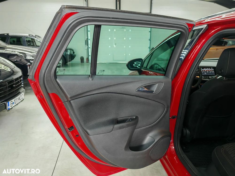 Opel Astra Sport Tourer Turbo 1.4 ECOTEC Start/Stop Dynamic - 32