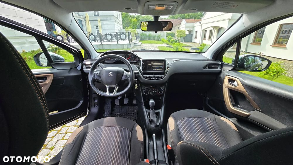 Peugeot 208 1.2 PureTech Allure - 9