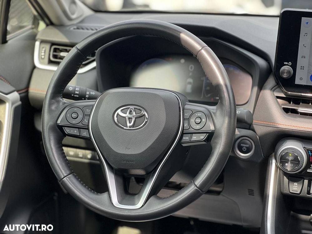 Toyota RAV4 - 18
