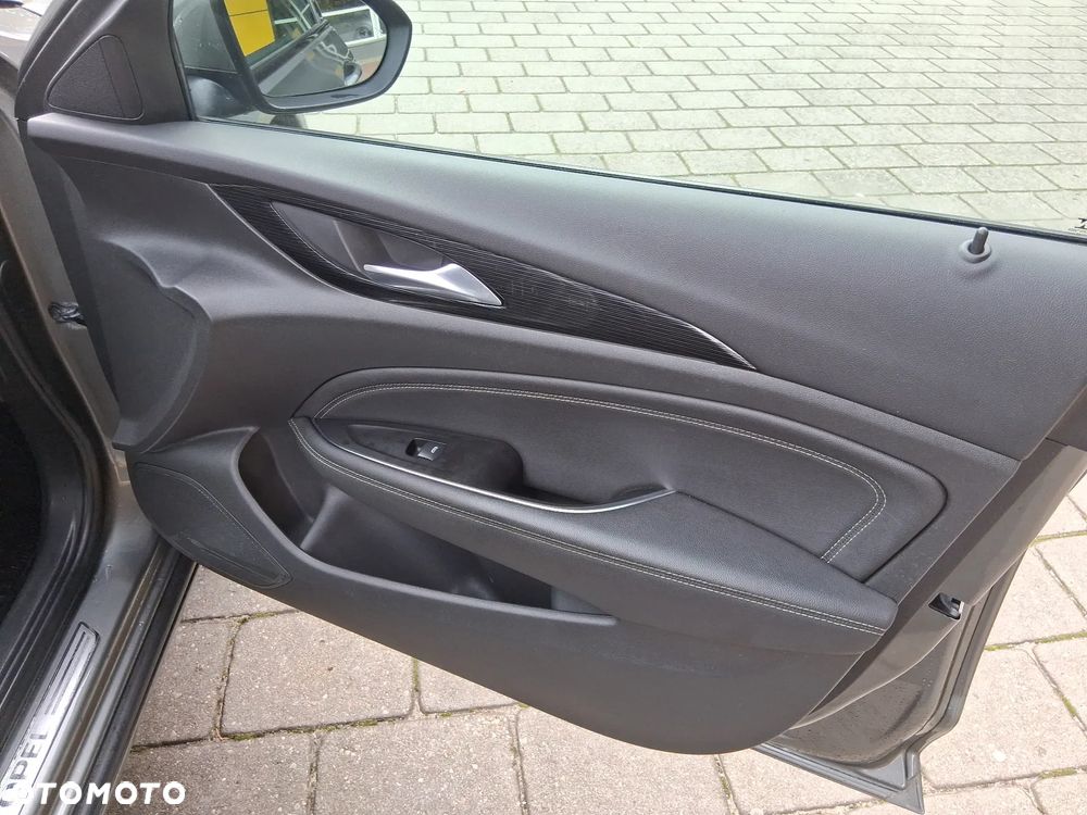 Opel Insignia 1.5 T GPF Elite S&S - 11