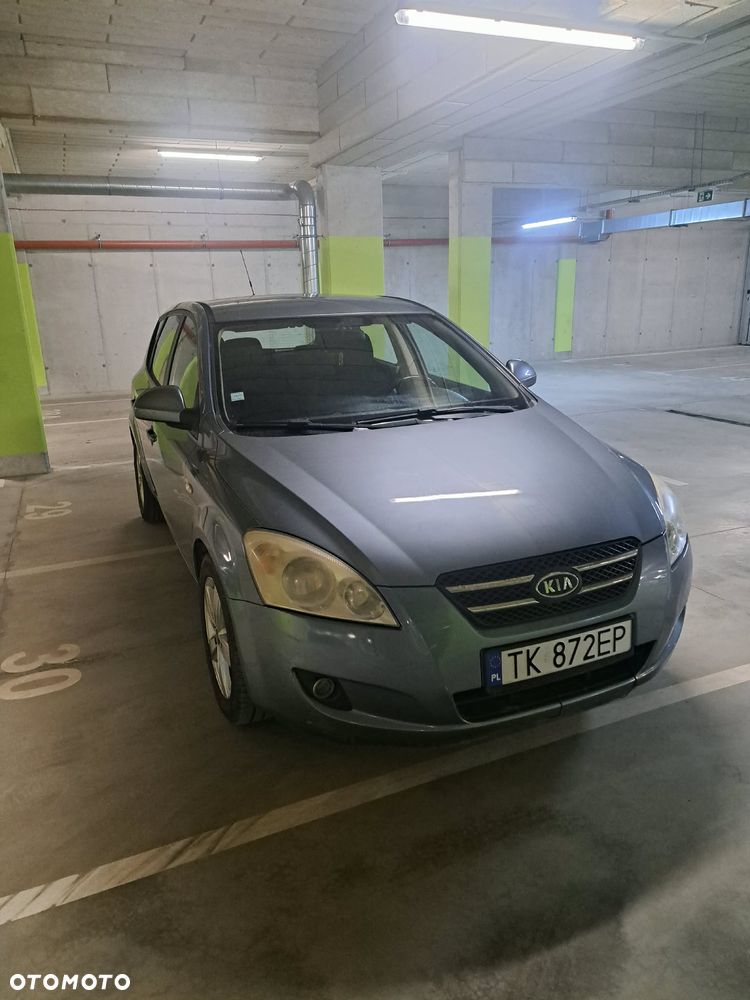 Kia Ceed 1.6 CRDi 90 Vision - 3