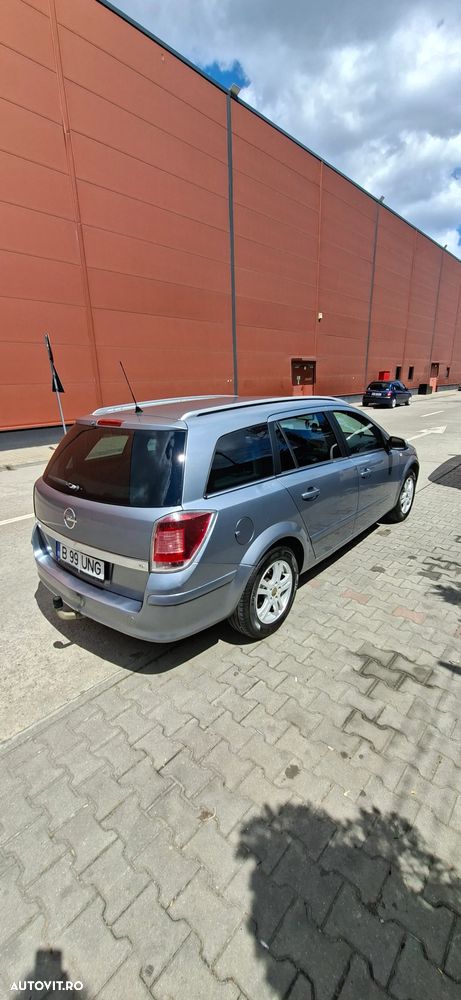 Opel Astra - 4