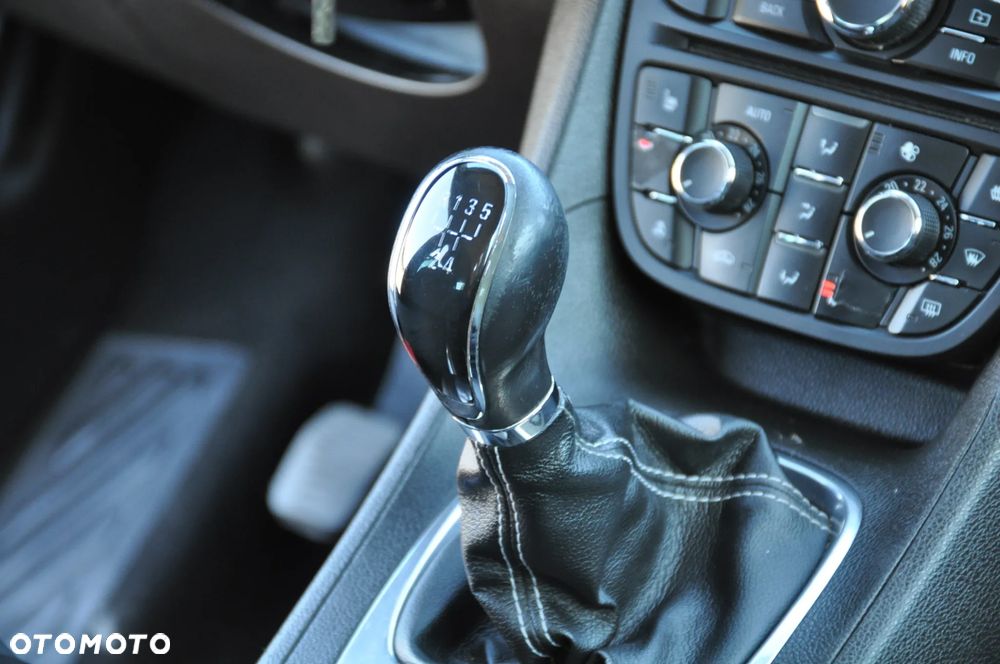 Opel Meriva 1.4 T Cosmo - 37