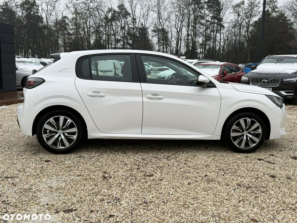 Peugeot 208 - 3
