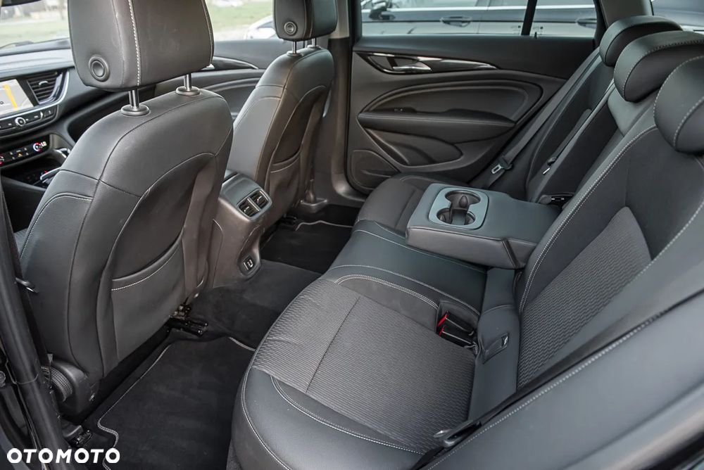 Opel Insignia 2.0 T 4x4 Exclusive S&S - 25