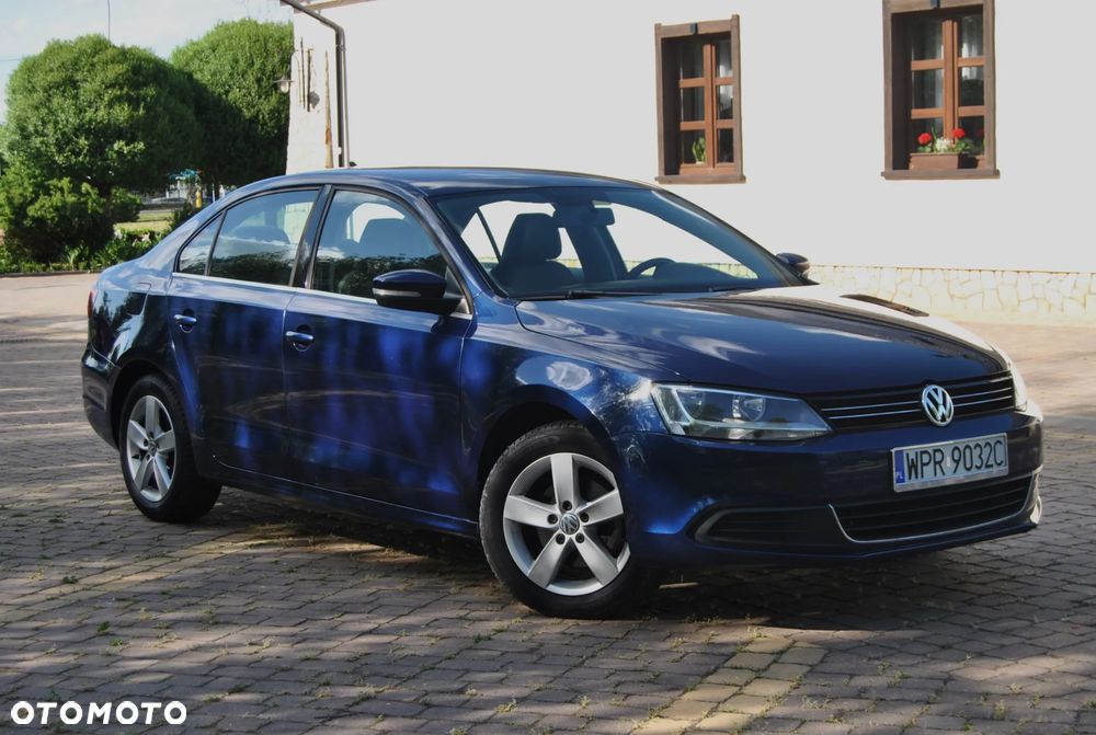 Volkswagen Jetta 2.0 TDI Match - 2