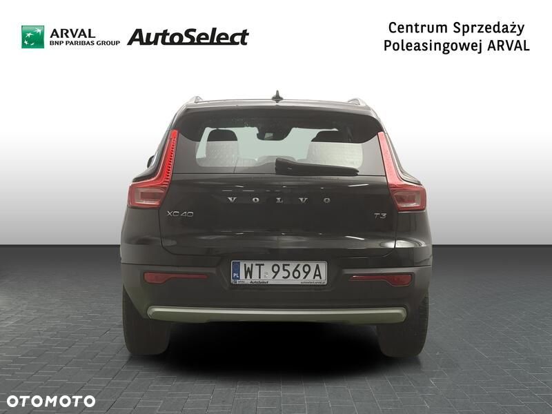 Volvo XC 40 T3 Momentum Pro - 5