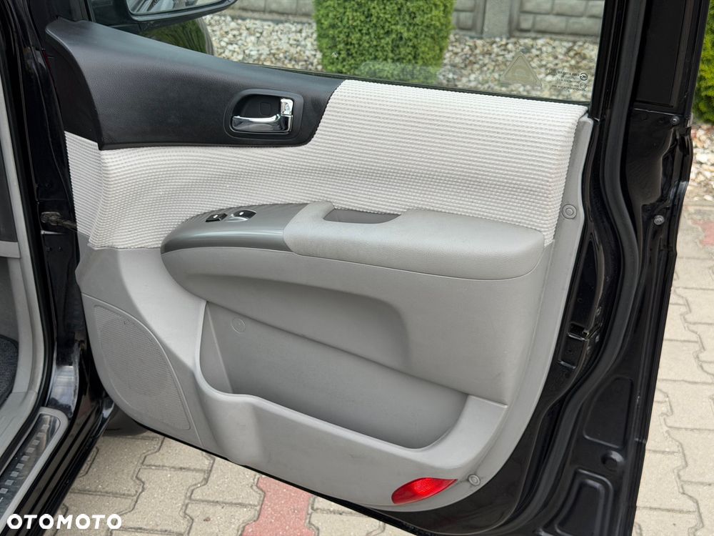Kia Carnival 2.9 CRDi Tour - 28