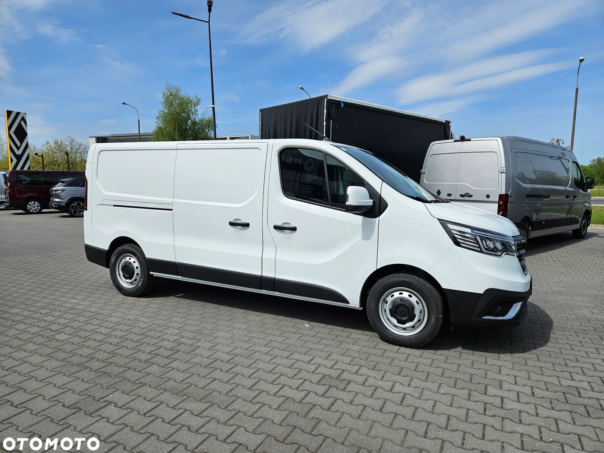 Renault Trafic Furgon L2H1 2.0dCi 150 KM - 4