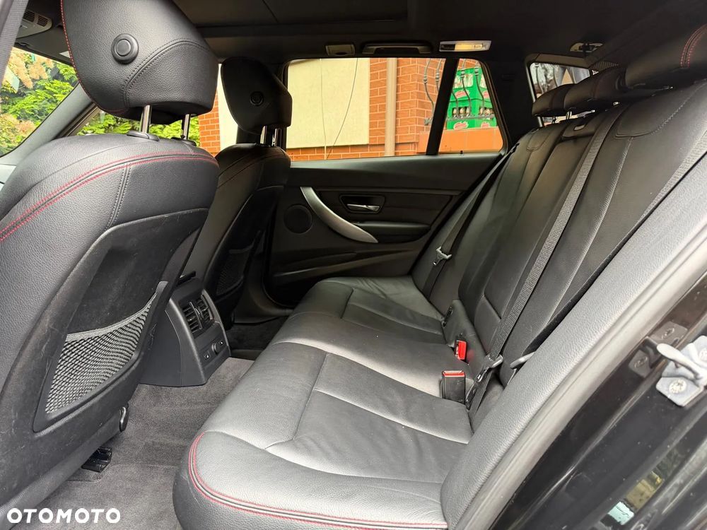 BMW Seria 3 - 35