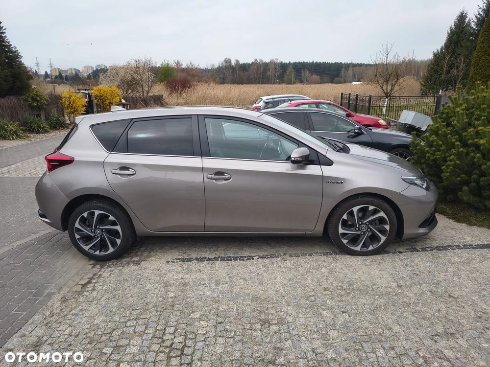 Toyota Auris - 14