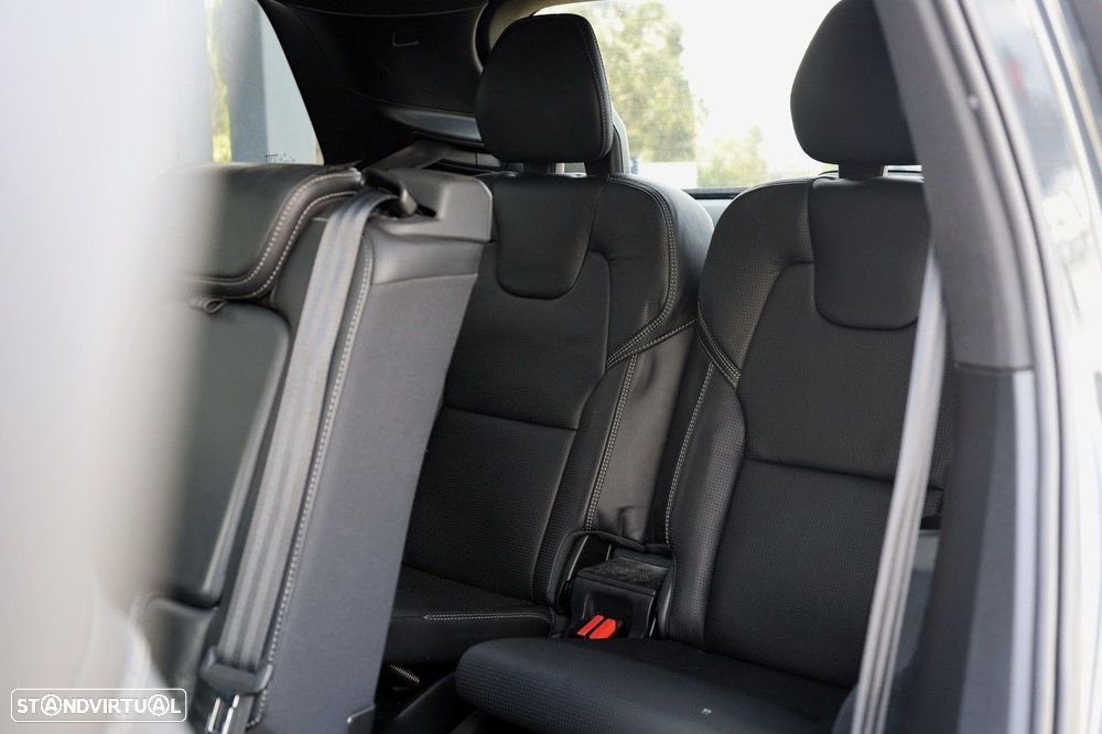 Volvo XC 90 2.0 B5 R-Design AWD - 21