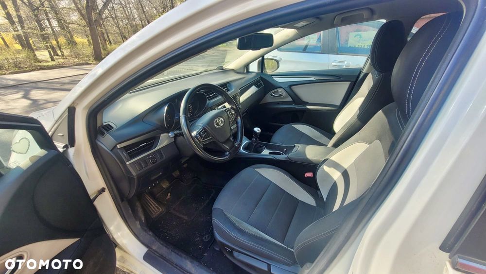 Toyota Avensis Touring Sports 1.8 Edition-S - 9