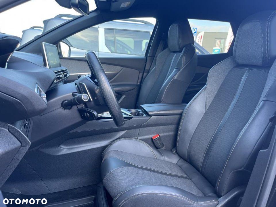 Peugeot 3008 - 11
