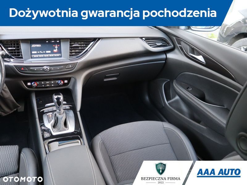 Opel Insignia - 10