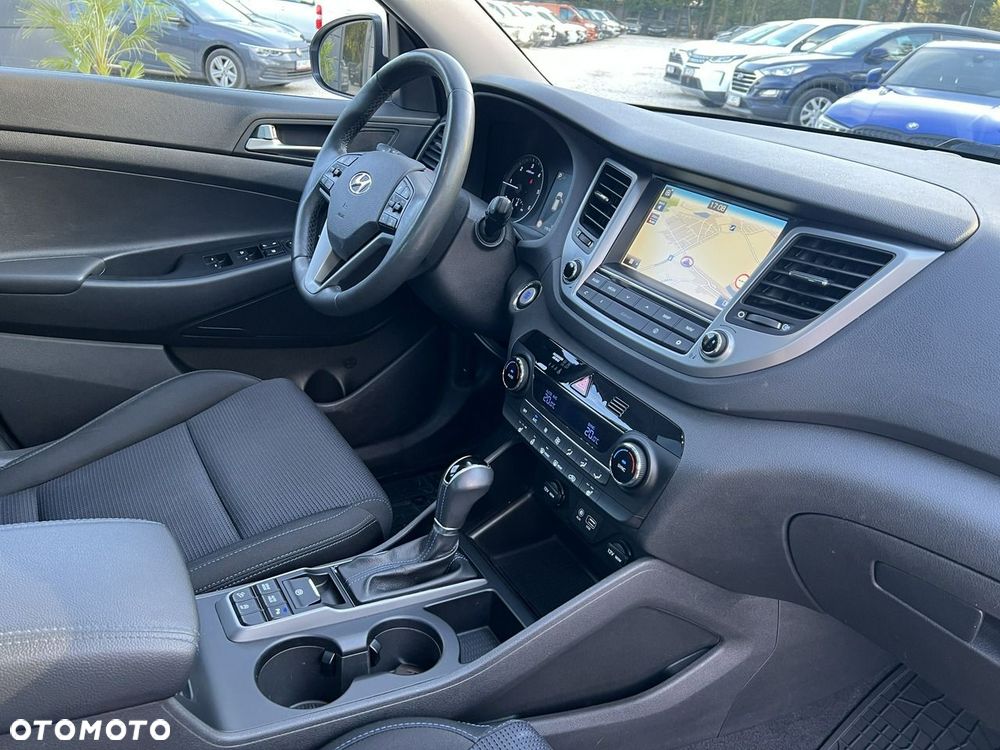 Hyundai Tucson blue 1.7 CRDi 2WD DCT Style - 31