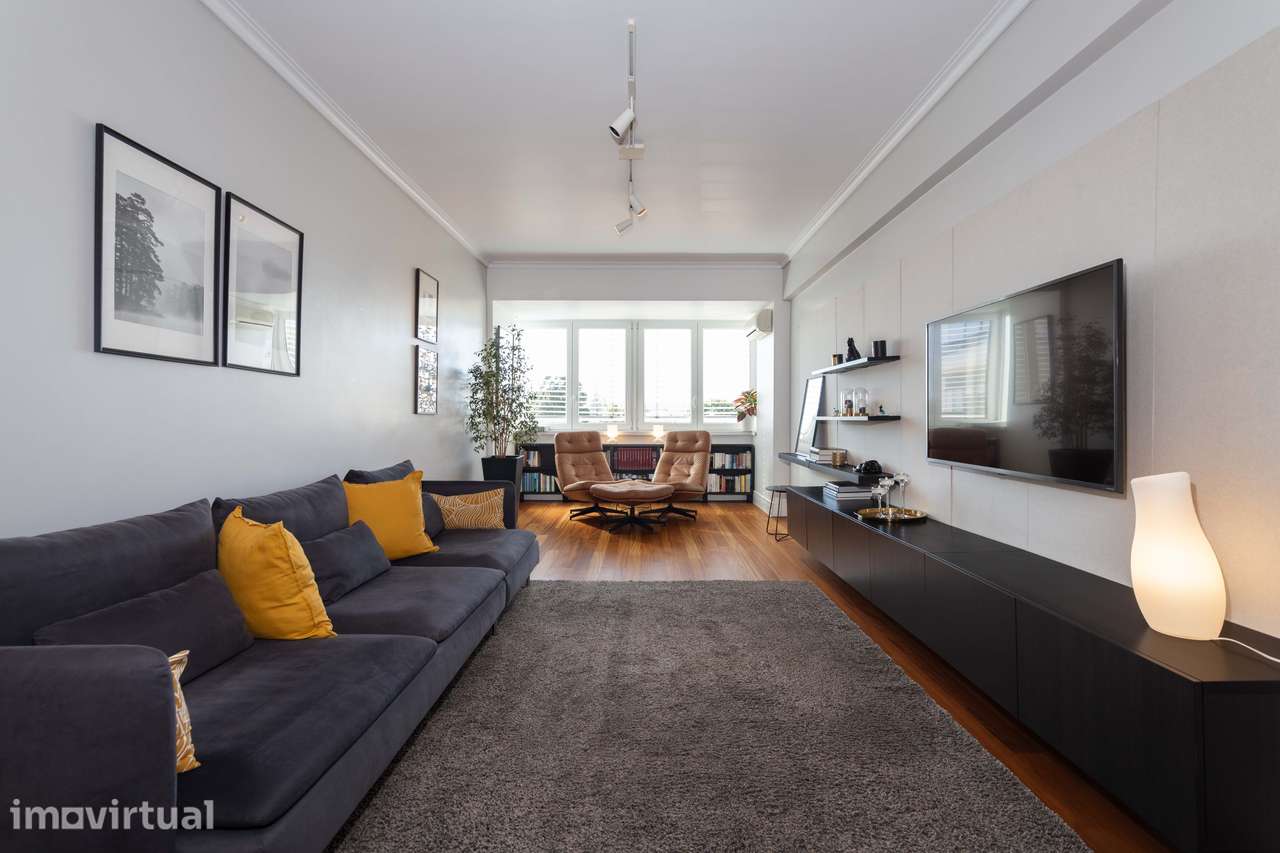 Apartamento T3, transformado em T2 - Totalmente Renovado - Quinta das - Grande imagem: 3/29
