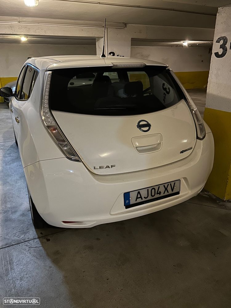 Nissan Leaf 24 kWh (c/ Bateria) Visia - 4