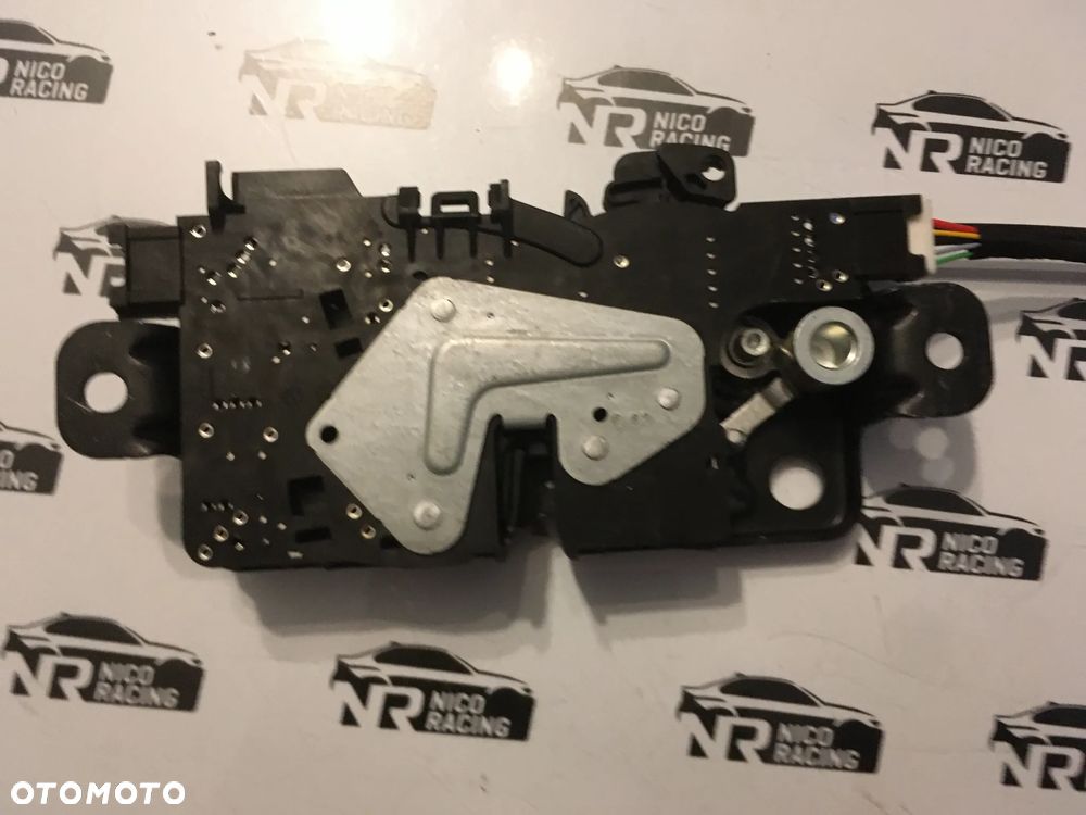 ZAMEK DOCIĄG TYLNEJ KLAPY BMW G02 F98 - 5