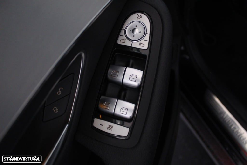 Mercedes-Benz GLC 300 e 4Matic - 21