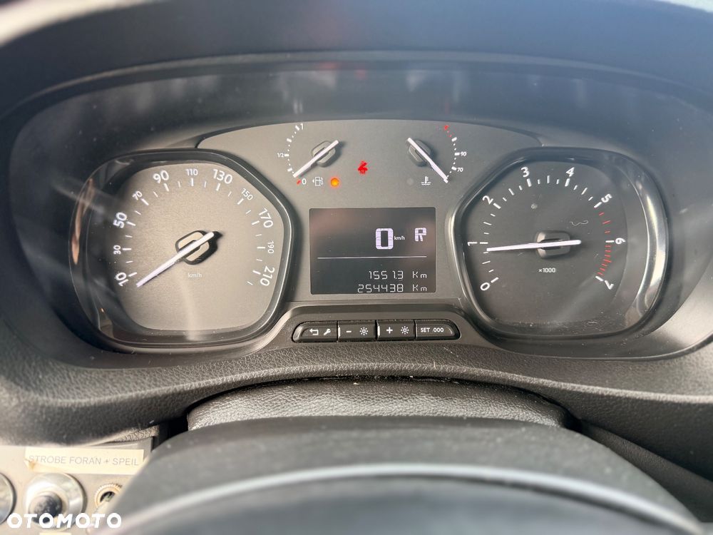 Citroën Jumpy /2.0,180hk/S&S/L3/Automat/ F1/SPROWADZONY /Pilot/Mobilny Mechanik/1 WŁ/FV23%/3-OS /6-DRZWI/SERWISOWANY/VW/FORD/OPEL/CITROEN - 13